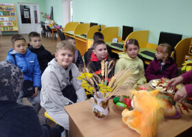 Королева Осінь всіх до столу просить