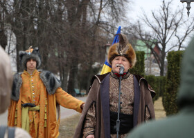 У Корпусному парку відкрили виставковий проєкт «Мазепа. Каrl ХІІ. Пётр І. Топ-10 міфів ru. пропаганди»