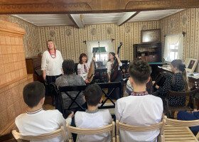 До Шевченківських днів