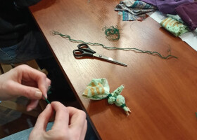 Майстер-клас із виготовлення зайчика-мотанки