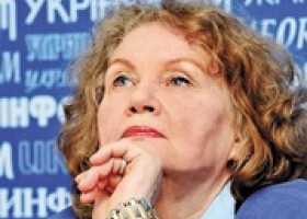 Нехай підождуть невідкладні справи: Ліна Костенко