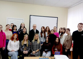 Зазирнути у свій власний світ, ризикнути відкрити нове й підсилити себе