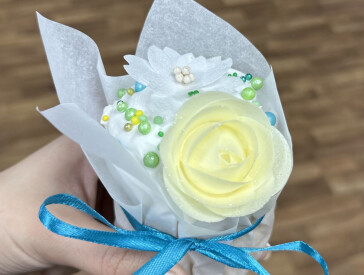 Свято творчості: як у бібліотеці декорували великодні пасочки