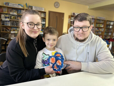 Квіти з любов’ю для українських жінок