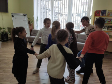 Котячі історії та творчі витівки