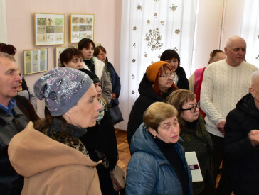 Виставка вітальних листівок із приватного зібрання Олексія Петренка