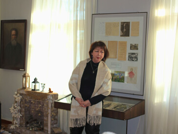 «Хазяйський двір» художниці Лариси Лукаш