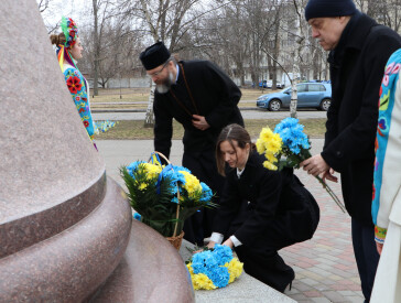 У Корпусному парку відкрили виставковий проєкт «Мазепа. Каrl ХІІ. Пётр І. Топ-10 міфів ru. пропаганди»
