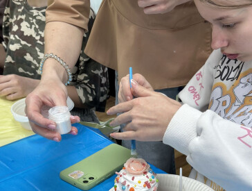 Свято творчості: як у бібліотеці декорували великодні пасочки