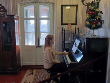 Майстер-клас «Янгол у техніці килимарства»