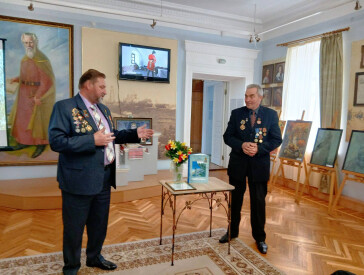 На Чорнобиль журавлі летіли