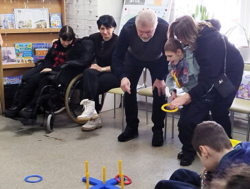 Святкова зустріч, зігріта добром