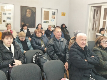 Виставка вітальних листівок із приватного зібрання Олексія Петренка