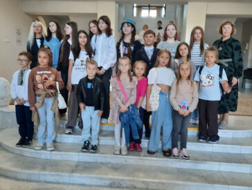 «Наша Україна рідна Полтавщина»: виставка, у якій діти малюють свій край