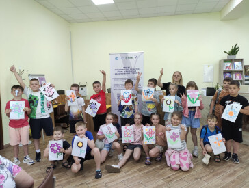 Розвиток через гру і творчість