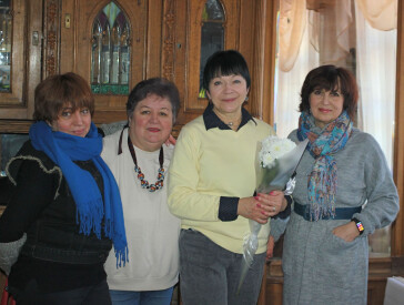 «Хазяйський двір» художниці Лариси Лукаш