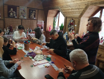 Майстер-клас із виготовлення зайчика-мотанки