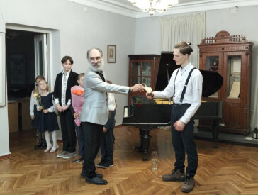 У Полтавському літературно-меморіальному музеї В.Г.Короленка відбувся теплий і натхненний музичний вечір, підготовлений учнями Богдана Стегнія