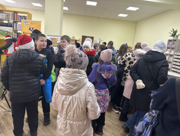 Різдвяний день у бібліотеці