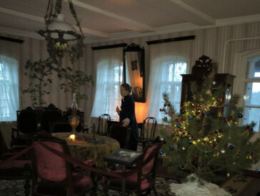 Костюмована екскурсія при свічках