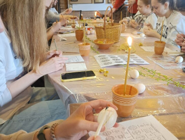 Майстер-клас із традиційного розпису писанок