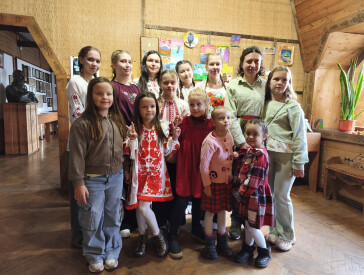 Виставка-концерт «Творчі шляхи перетнулися» студії «Голос орнаменту»