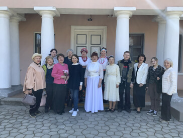 «Життя поміж двох країн»