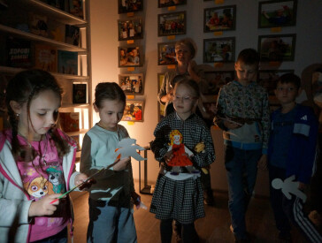 Ляльки, що лікують страхи: благодійна вистава-квест у бібліотеці