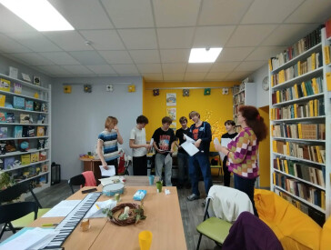 Friendly Place: посиденьки, пісні, репетиції...