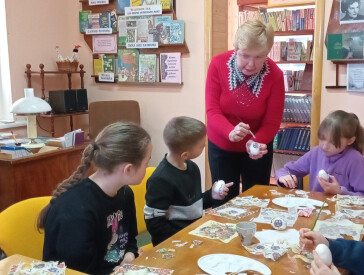 Декупаж великодніх яєць