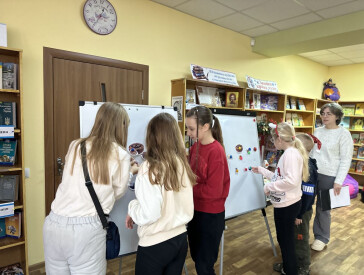 Новорічні пригоди юних читачів