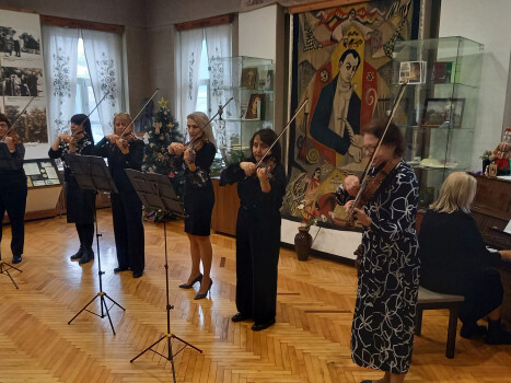 Концертна програма до Дня Збройних Сил України