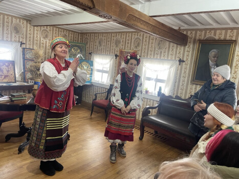 літературно-просвітницька зустріч "Мова кожного народу неповторна і своя"