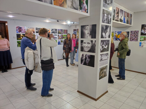 Персональна виставка мисткині та фотохудожниці Ельвіри Дутової
