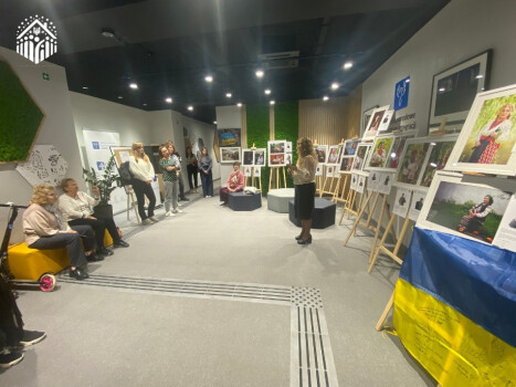Виставка «Мати – це весь світ, що був і буде» в Ряшеві (Польща)