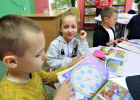 Кольорове літечко у бібліотеці: сонячні пригоди для юних читачів Кольорове літечко у бібліотеці: сонячні пригоди для юних читачів