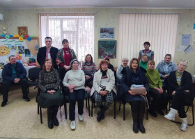 Зустрічаємо чарівну дівчину Весну Зустрічаємо чарівну дівчину Весну