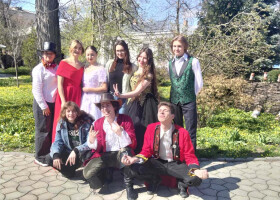 Мюзикл «Голий король»