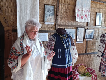 Відкриття виставки «До весілля на Покрову вже сорочка готова»