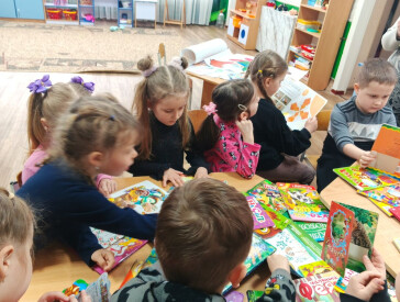 Казковий експрес у країну дитинства