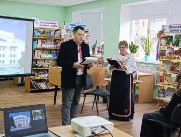 Сміх крізь сльози смутку або життя та творчість Одинокого Птаха