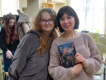 «Почала читати в ранньому дитинстві і досі не може зупинитися». Творча зустріч із Оленою Колінько