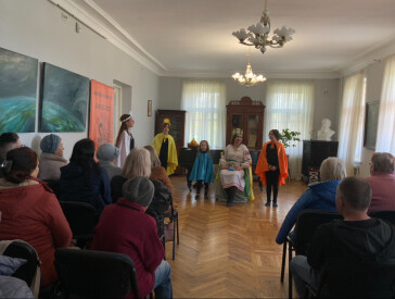 У Вербну неділю говорили про єдність: прем'єра дитячої вистави в музеї Короленка