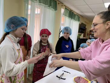 Кулінарний двобій у бібліотеці: смачно, весело, креативно