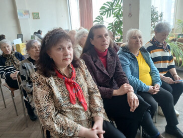 Нас казка єднає