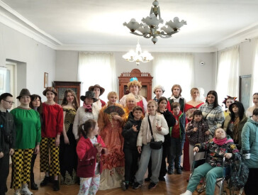 Мюзикл «Голий король»