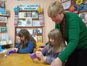 Вчимося виготовляти підставки для писанок