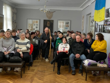 Живемо, працюємо і любимо!