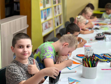 На крилах фантазії: у «Фабриці ідей» створювали повітряних зміїв