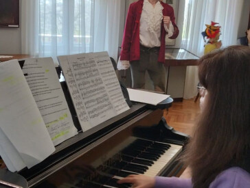 Мюзикл «Голий король»